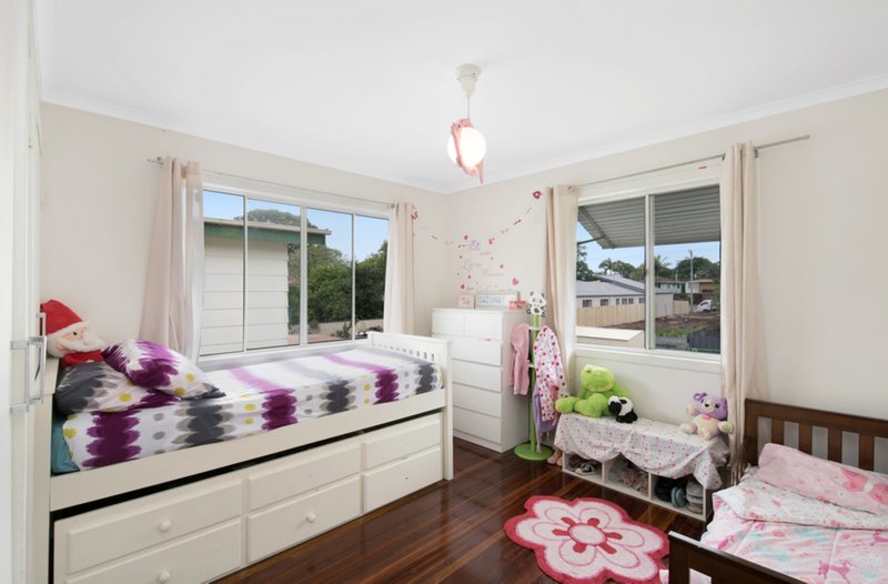 Photo - 12 Ettie Street, Redcliffe QLD 4020 - Image 7