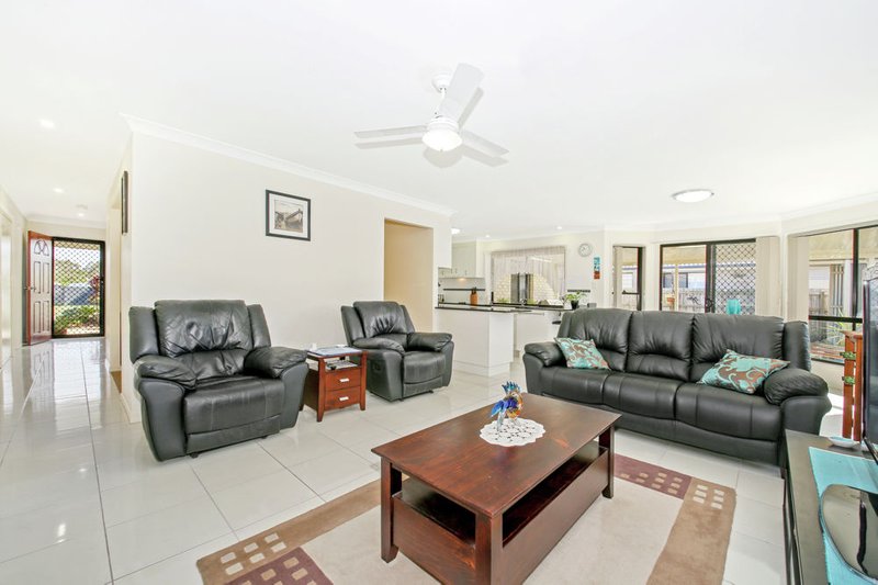 Photo - 12 Eucalyptus Street, Ningi QLD 4511 - Image 2