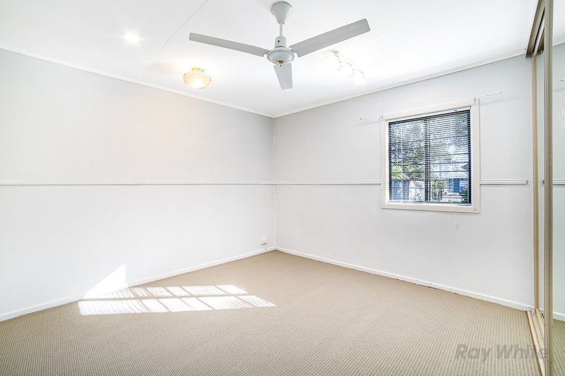 Photo - 12 Evenwood Street, Coopers Plains QLD 4108 - Image 7