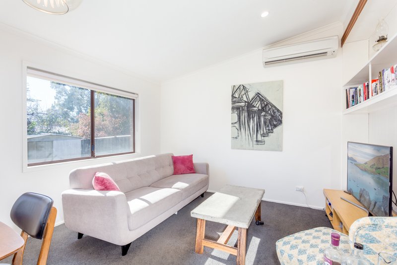 Photo - 12 Evergood Close, Weston ACT 2611 - Image 7