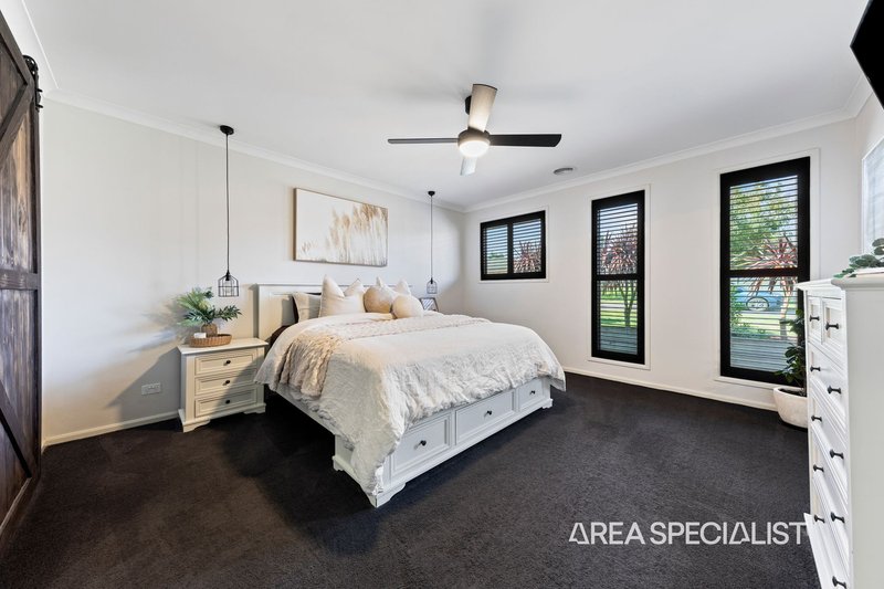 Photo - 12 Everitt Close, Lang Lang VIC 3984 - Image 6