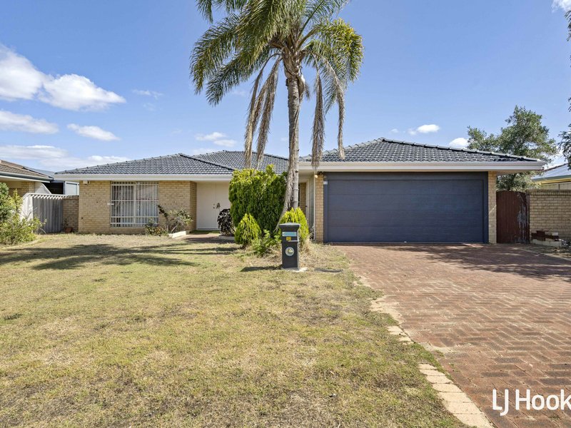 12 Exmouth Place, Thornlie WA 6108