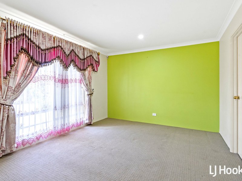 Photo - 12 Exmouth Place, Thornlie WA 6108 - Image 8