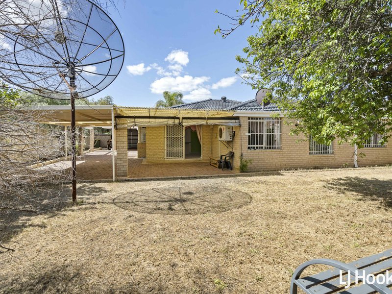 Photo - 12 Exmouth Place, Thornlie WA 6108 - Image 19