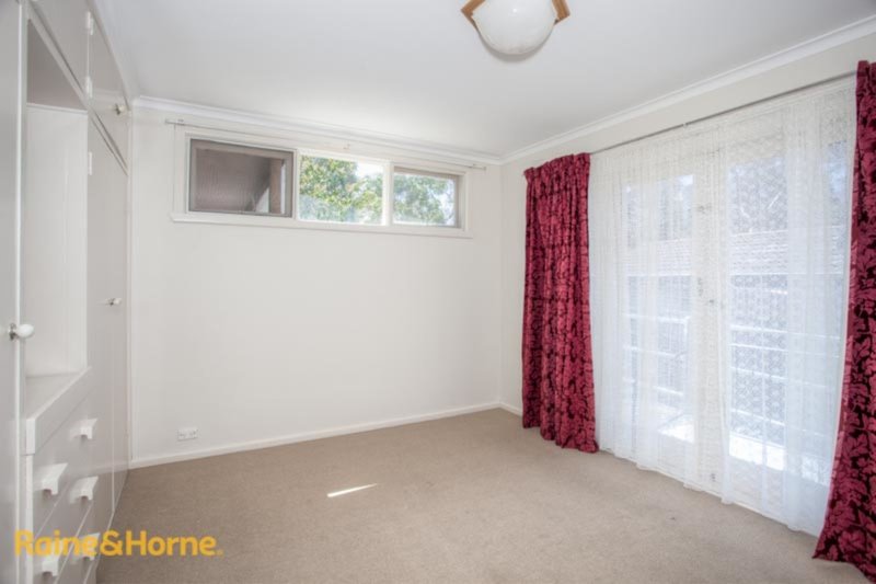 Photo - 12 Fadden Grove, Sunbury VIC 3429 - Image 12