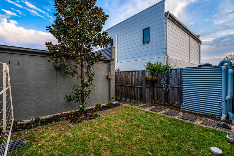 Photo - 12 Fairwater Boulevard, Blacktown NSW 2148 - Image 17