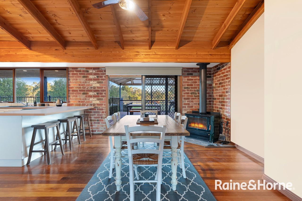 12 Fairway Court, Pakenham, VIC 3810 - Image 6