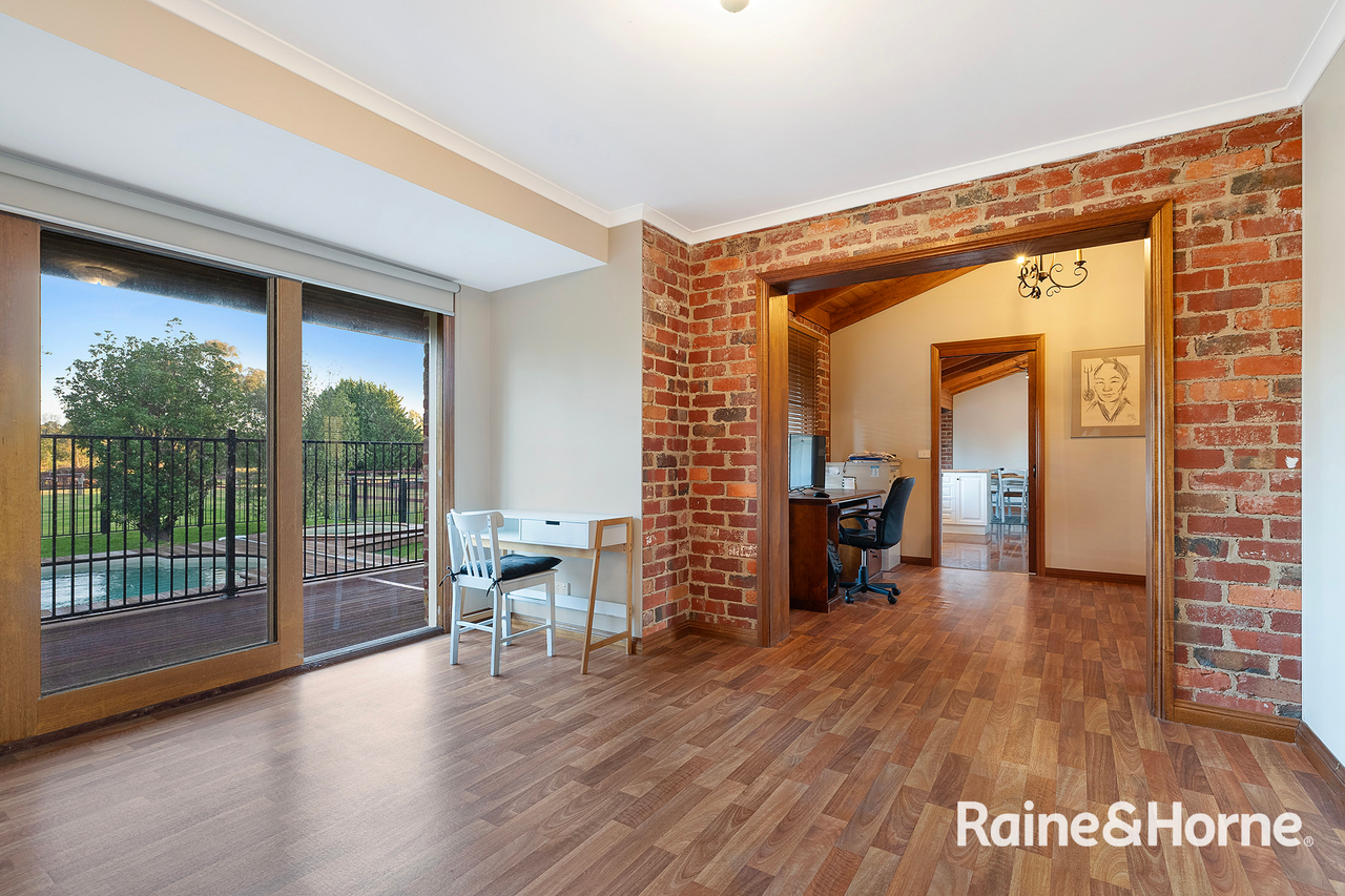 12 Fairway Court, Pakenham, VIC 3810 - Image 9