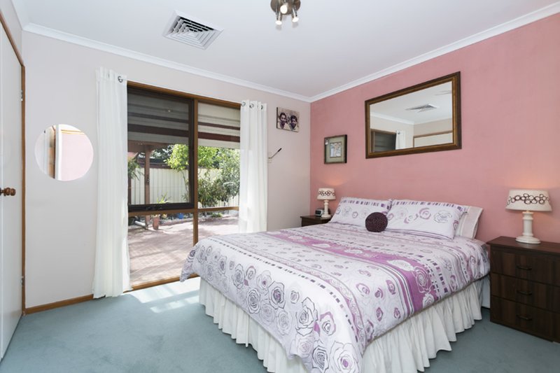 Photo - 12 Falcon Walk, Kings Park VIC 3021 - Image 6