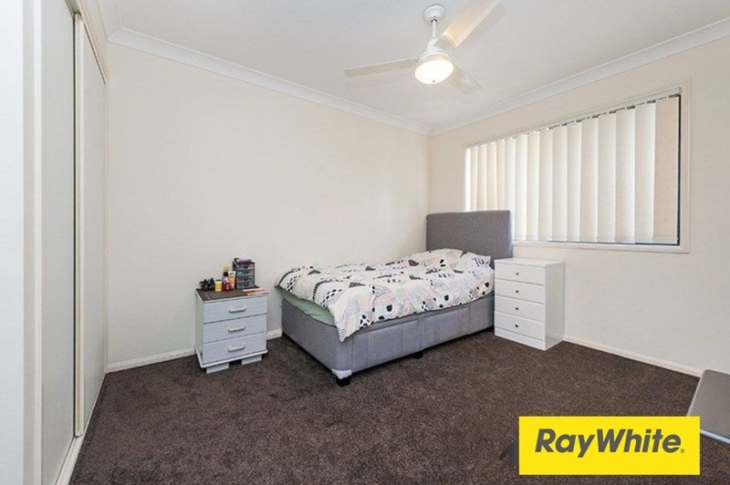 Photo - 12 Farzana Place, Underwood QLD 4119 - Image 10