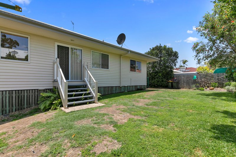 Photo - 12 Faye Avenue, Scarness QLD 4655 - Image 21