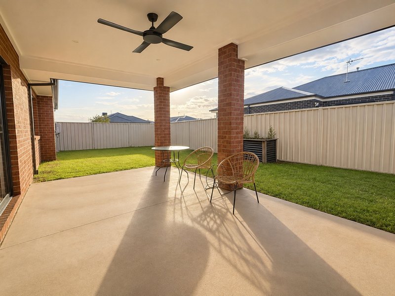 Photo - 12 Feather Drive, Mooroopna VIC 3629 - Image 8