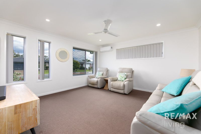 Photo - 12 Feltham Circuit, Burpengary East QLD 4505 - Image 3