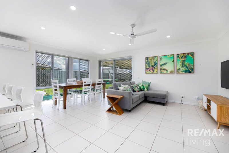 Photo - 12 Feltham Circuit, Burpengary East QLD 4505 - Image 8