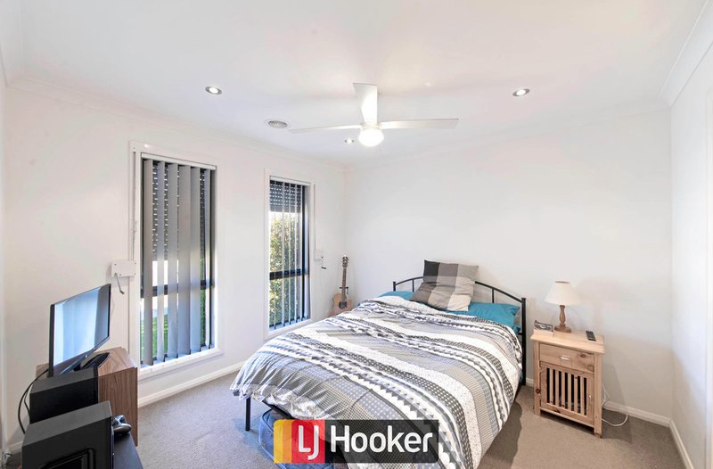 Photo - 12 Fernando Street, Bonner ACT 2914 - Image 6