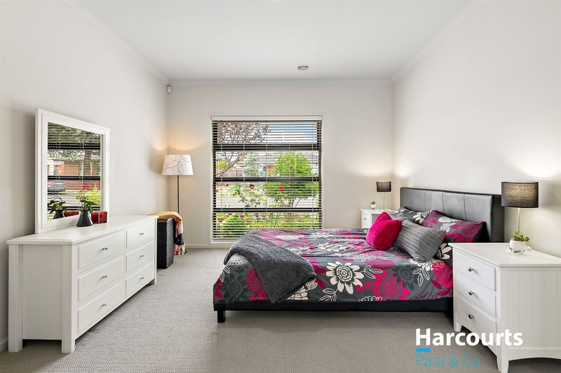 Photo - 12 Ferntree Close, Epping VIC 3076 - Image 5