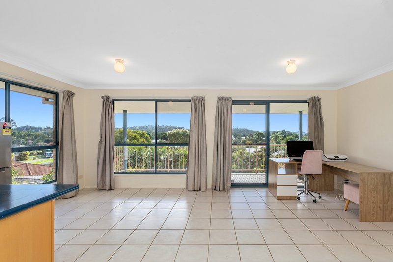 Photo - 12 Firewheel Way, Banora Point NSW 2486 - Image 5