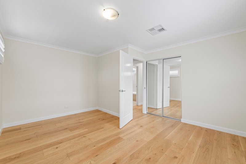 Photo - 1/2 First Avenue, Applecross WA 6153 - Image 5