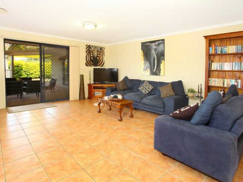 Photo - 12 Fitzgerald Close, Maudsland QLD 4210 - Image 3