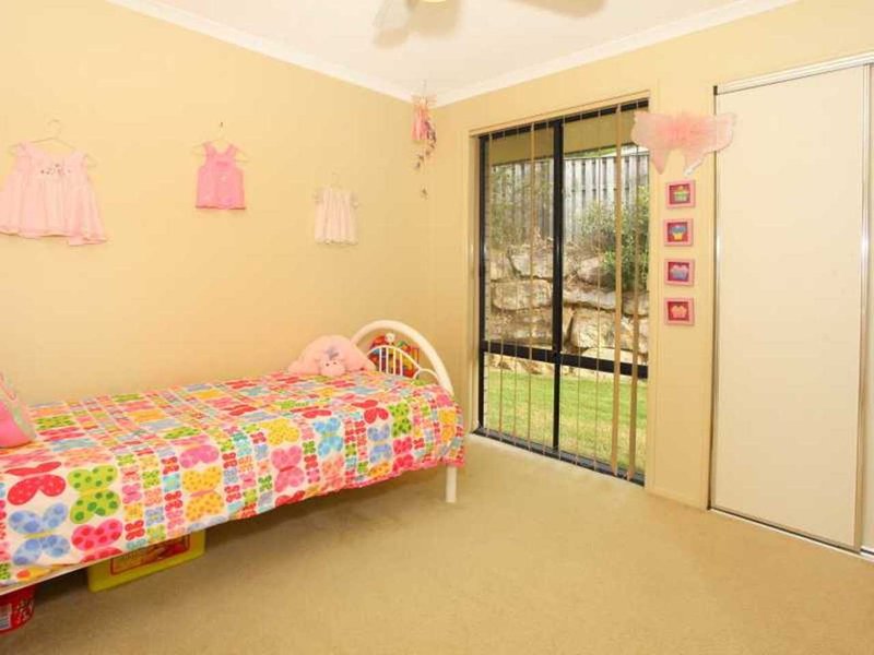 Photo - 12 Fitzgerald Close, Maudsland QLD 4210 - Image 20