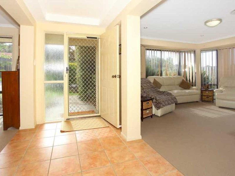 Photo - 12 Fitzgerald Close, Maudsland QLD 4210 - Image 23