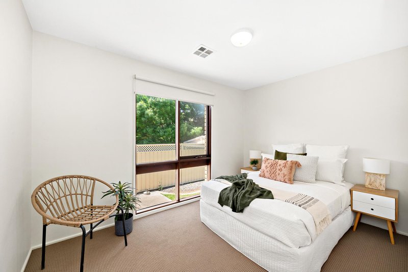 Photo - 12 Fitzmaurice Street, Kaleen ACT 2617 - Image 11