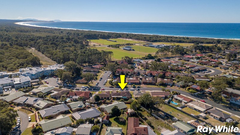 Photo - 12 Flora Parade, Tuncurry NSW 2428 - Image 4