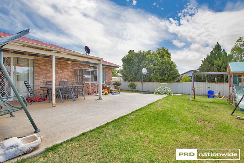 Photo - 12 Flynn Street, Tamworth NSW 2340 - Image 4