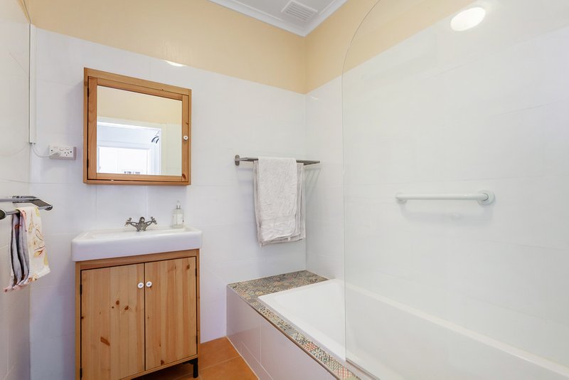 Photo - 12 Foley Avenue, Preston VIC 3072 - Image 13