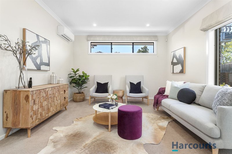 Photo - 1/2 Folkestone Road, Glen Waverley VIC 3150 - Image 2