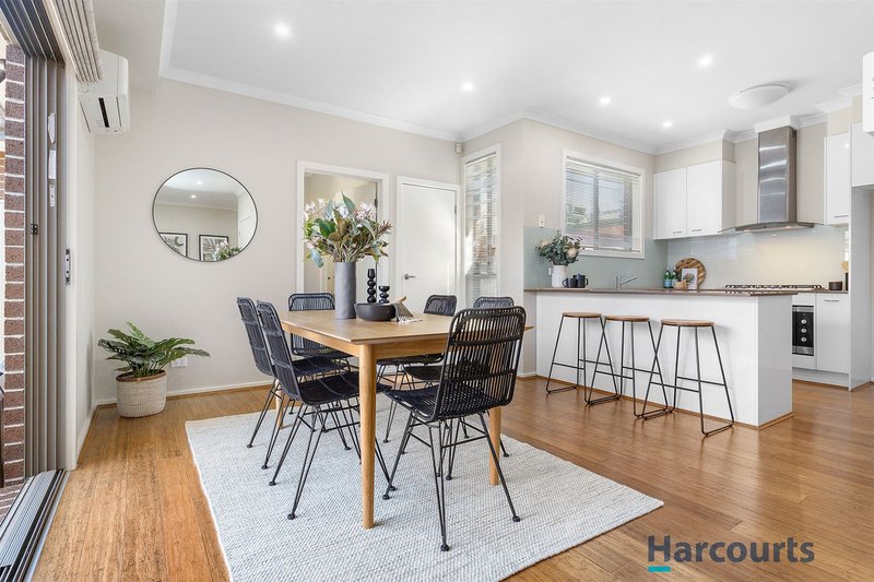 Photo - 1/2 Folkestone Road, Glen Waverley VIC 3150 - Image 3