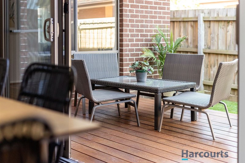 Photo - 1/2 Folkestone Road, Glen Waverley VIC 3150 - Image 10