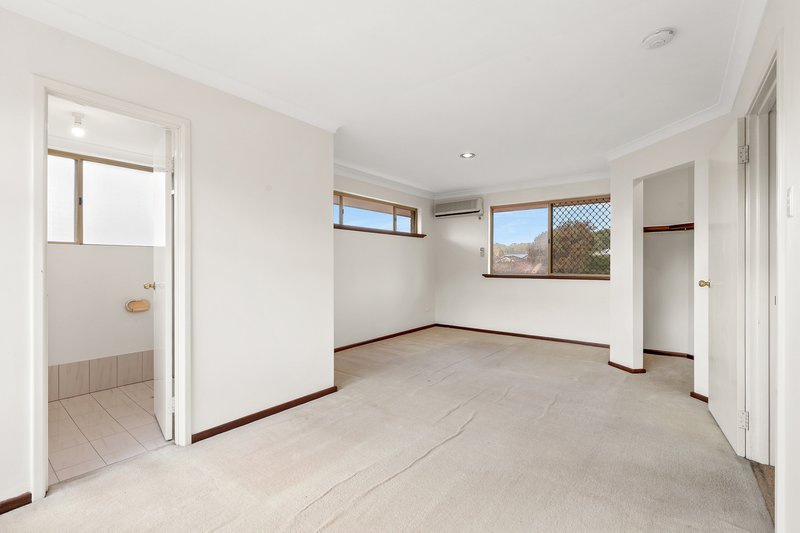 Photo - 12 Forest Walk, Kardinya WA 6163 - Image 16