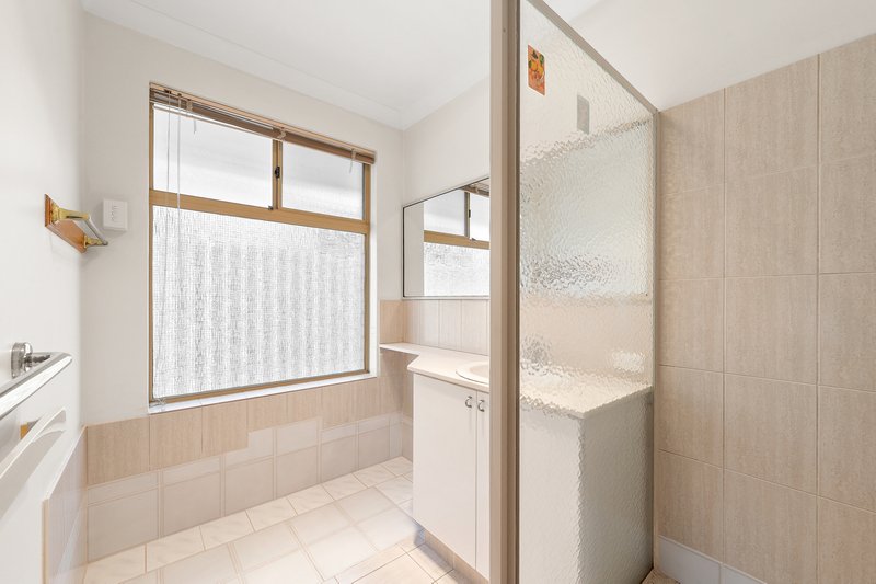 Photo - 12 Forest Walk, Kardinya WA 6163 - Image 22