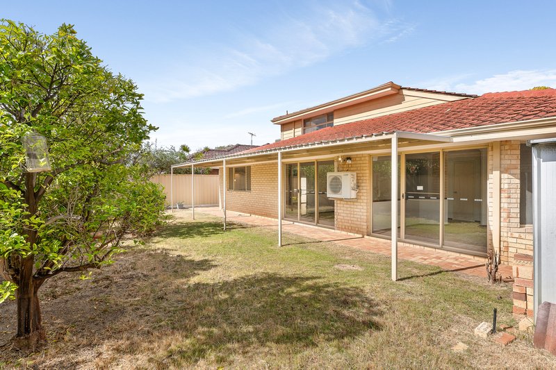 Photo - 12 Forest Walk, Kardinya WA 6163 - Image 24