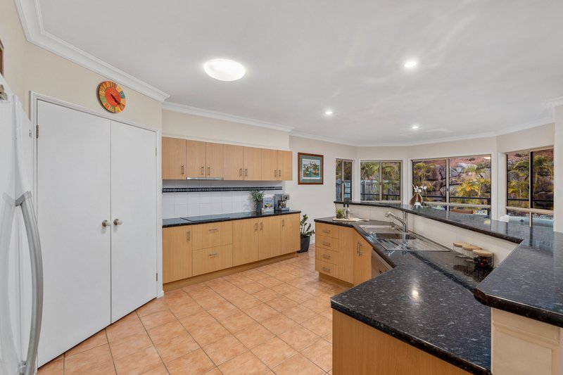 Photo - 12 Fortrose Place, Ferny Grove QLD 4055 - Image 5