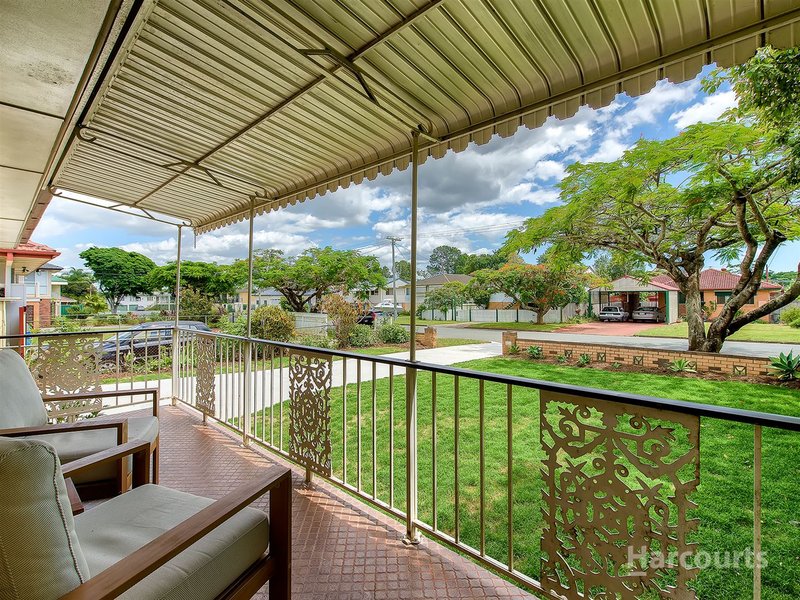 Photo - 12 Fox Street, Strathpine QLD 4500 - Image 2