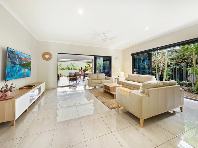 Photo - 12 Foxtail Crescent, Banksia Beach QLD 4507 - Image 5