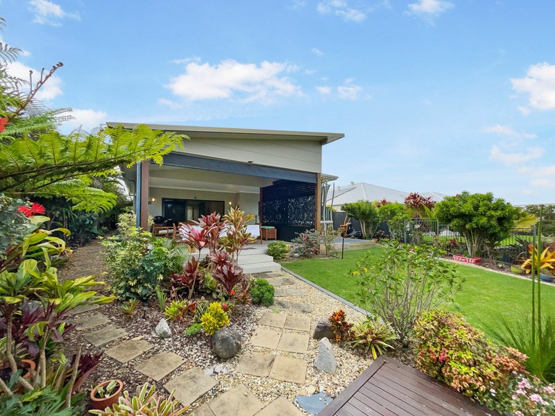 Photo - 12 Foxtail Crescent, Banksia Beach QLD 4507 - Image 16