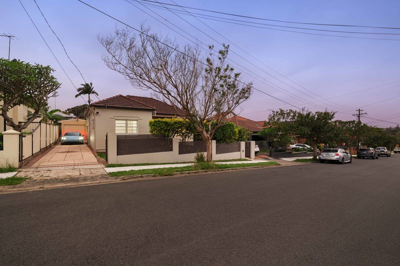 Photo - 12 Frances Avenue, Strathfield South NSW 2136 - Image 16