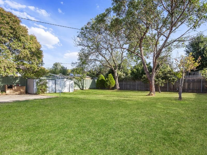 Photo - 12 Fullagar Crescent, Higgins ACT 2615 - Image 2