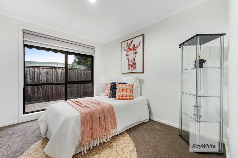 Photo - 12 Gainford Court, Greenvale VIC 3059 - Image 16