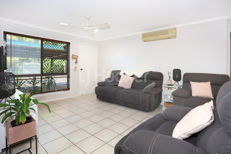 Photo - 1/2 Galaxy Court, Labrador QLD 4215 - Image 2