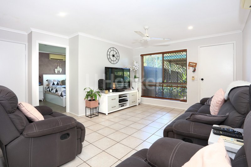 Photo - 1/2 Galaxy Court, Labrador QLD 4215 - Image 6