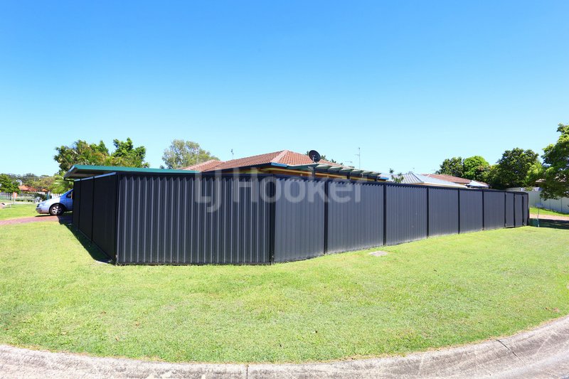 Photo - 1/2 Galaxy Court, Labrador QLD 4215 - Image 21