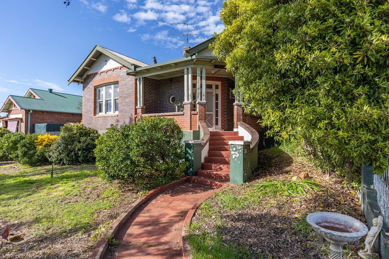 Photo - 12 Gallipoli Avenue, Junee NSW 2663 - Image 2