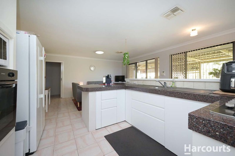 Photo - 12 Gallop Close, Heathridge WA 6027 - Image 4