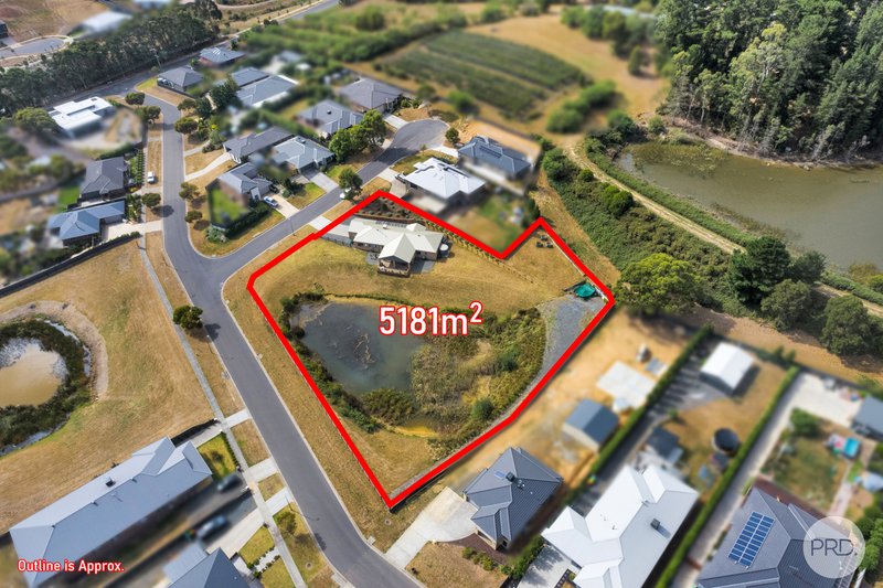 Photo - 12 Gallowburn Court, Brown Hill VIC 3350 - Image 17