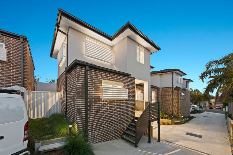 Photo - 1/2 Gell Court, Noble Park VIC 3174 - Image 2