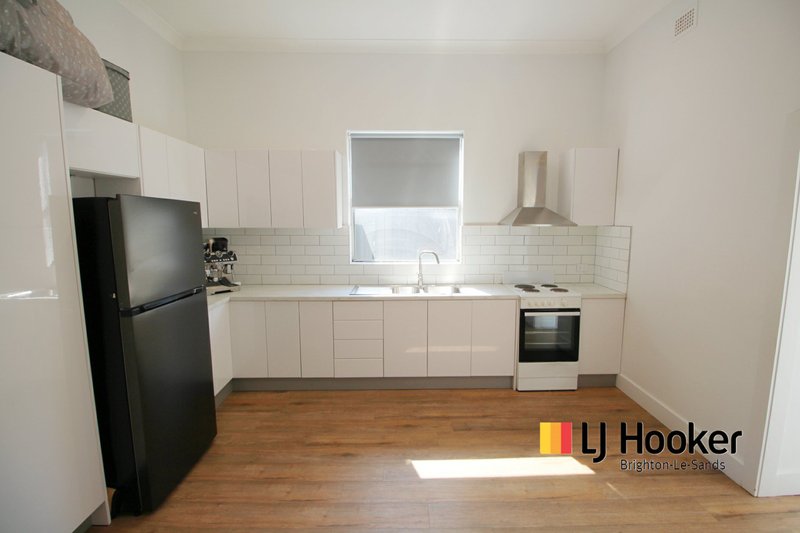 Photo - 12 General Holmes Drive, Brighton-Le-Sands NSW 2216 - Image 3